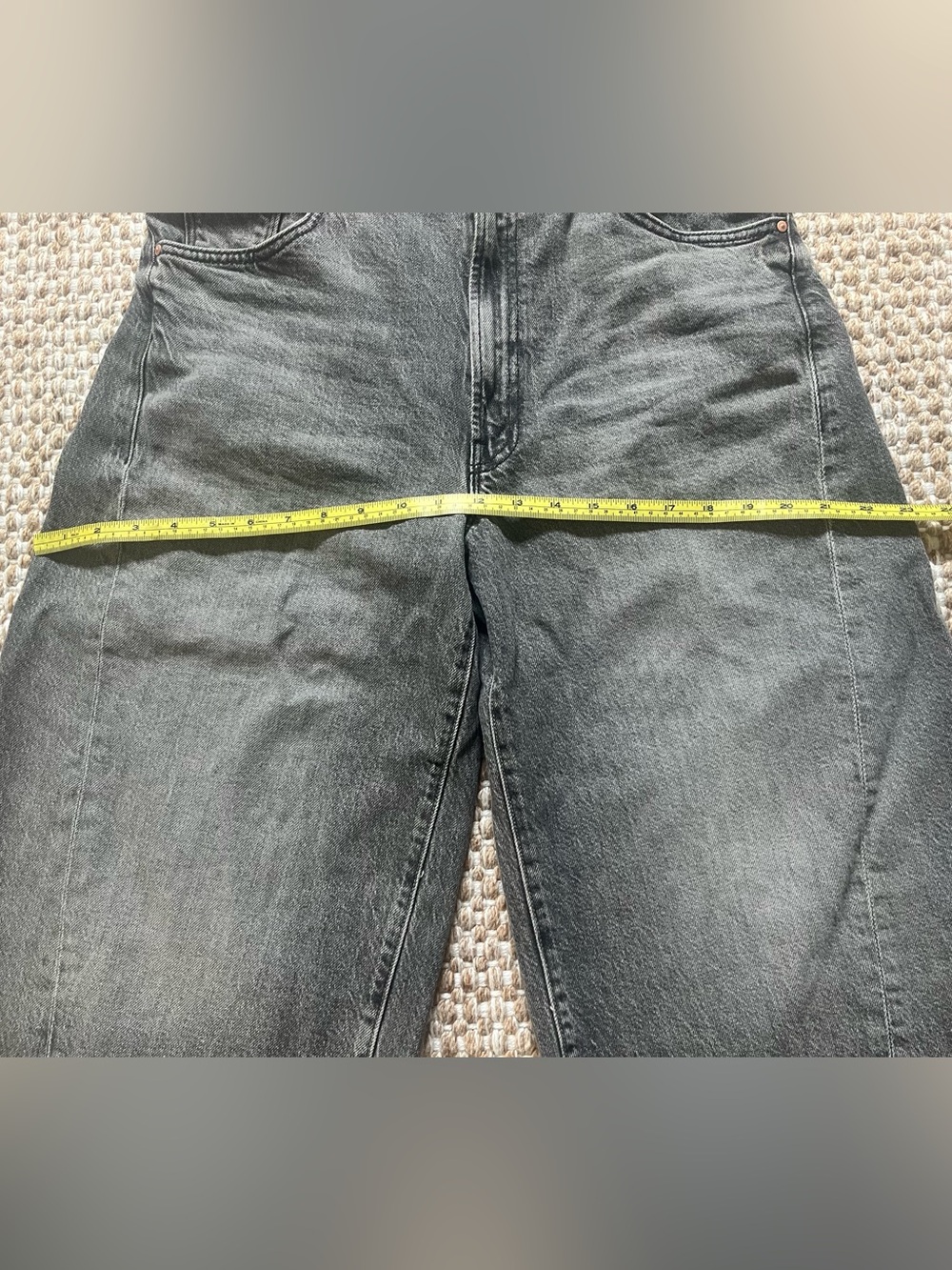 MOTHER The Whole Lot Zip Twist Fray shorts, Bait and Switch wash, size 28 - Picture 7 of 10